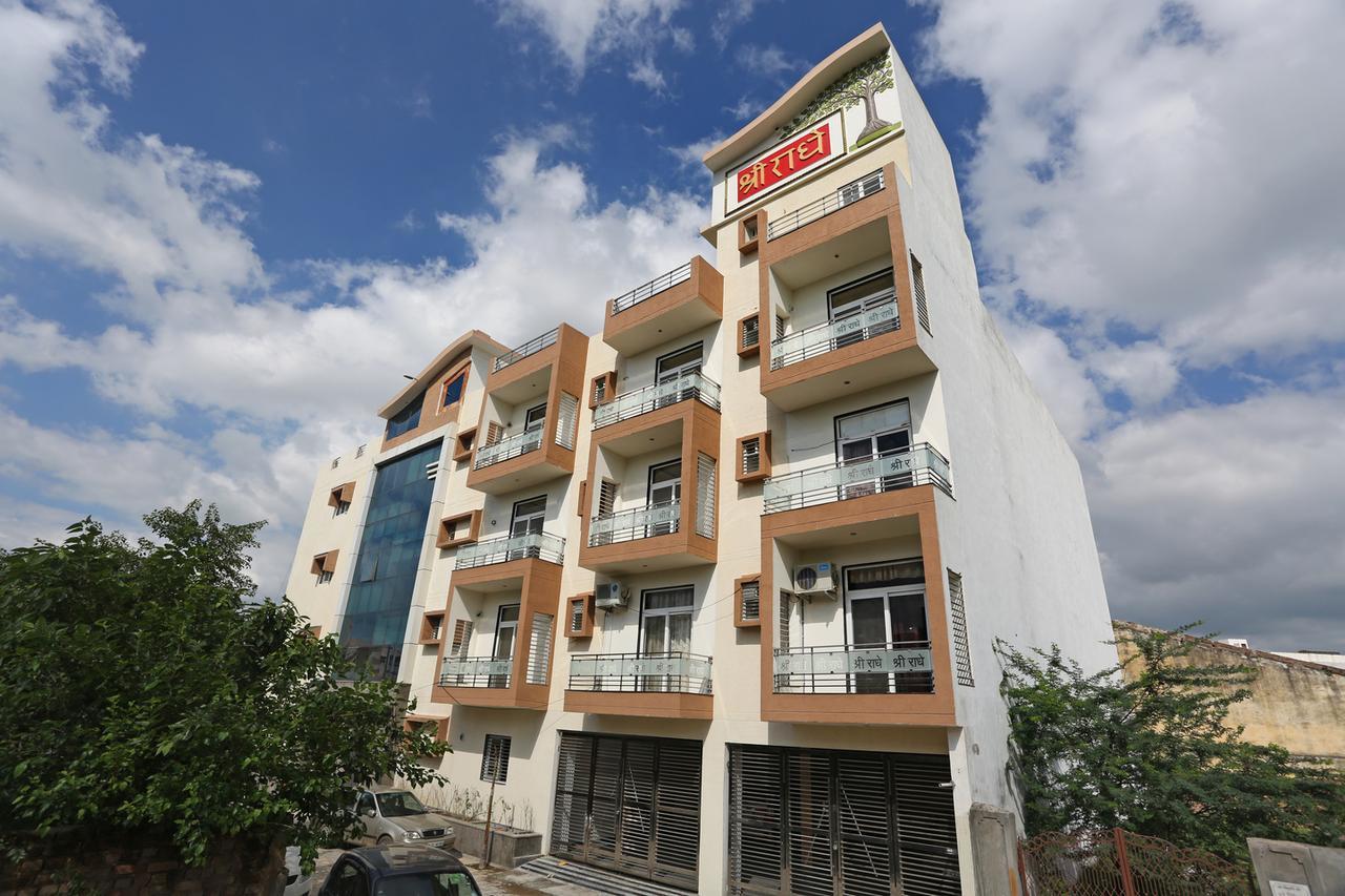 Anamsa Residency Hotell Vrindāvan Exteriör bild