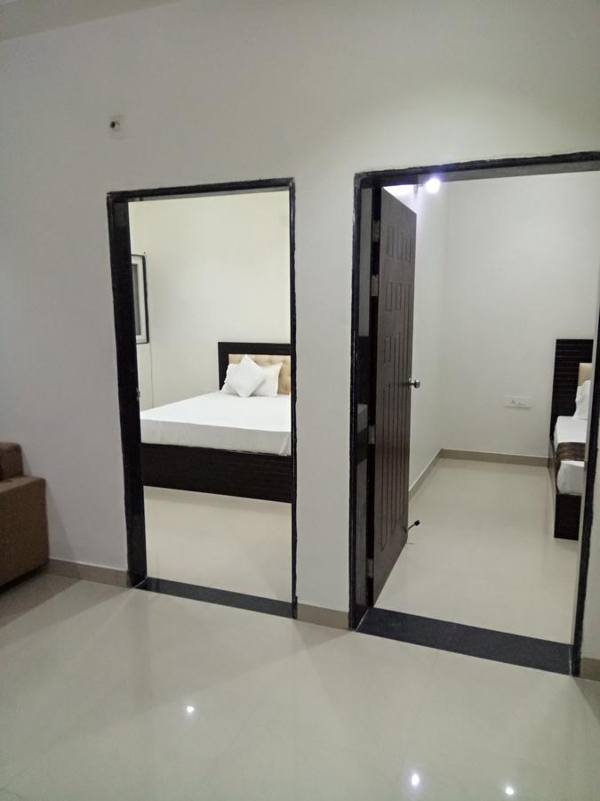 Anamsa Residency Hotell Vrindāvan Exteriör bild